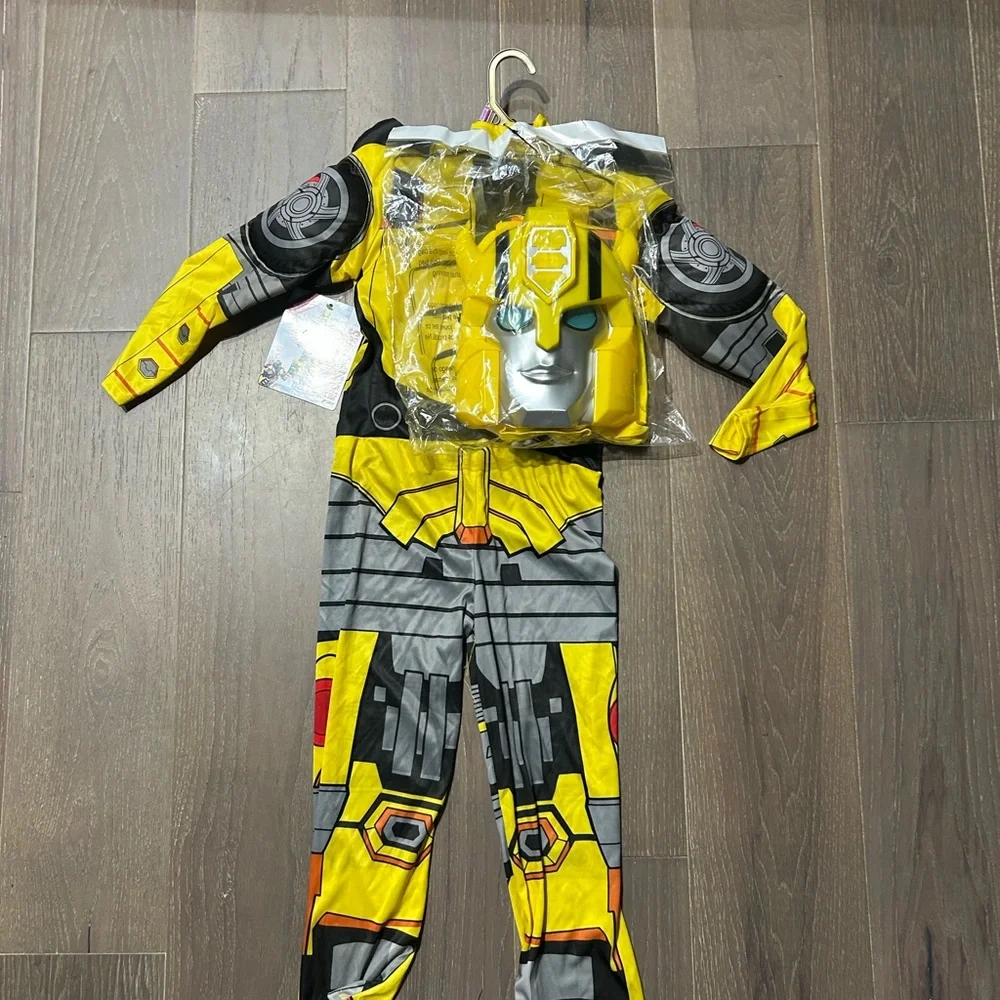 Disguise Transformers Bumblebee child costume. NWT small 4-6 - Picture 4 of 4